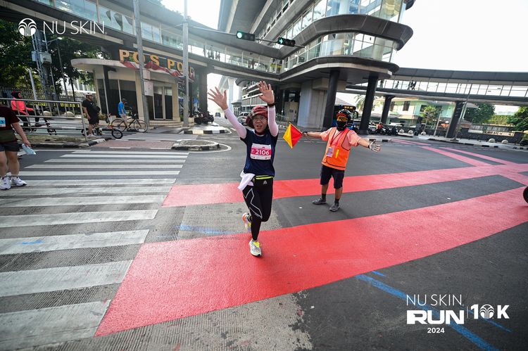 Race photo from Nu Skin Run 10K