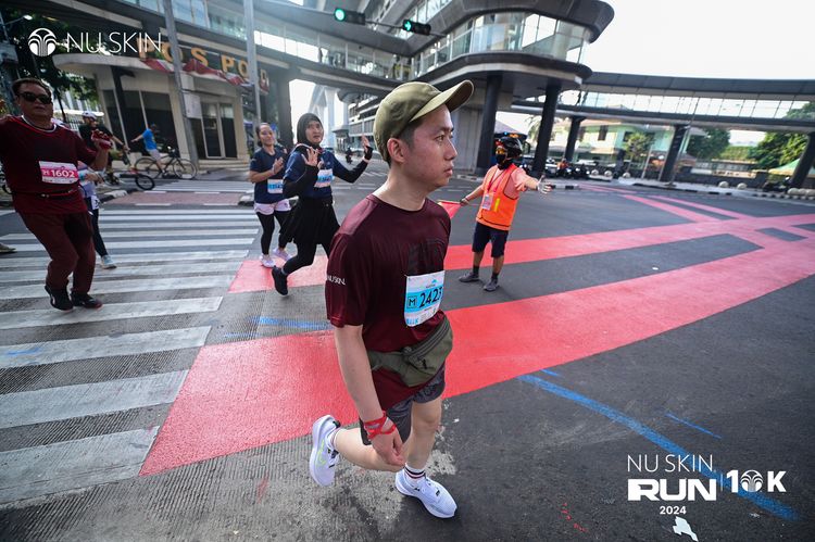 Race photo from Nu Skin Run 10K