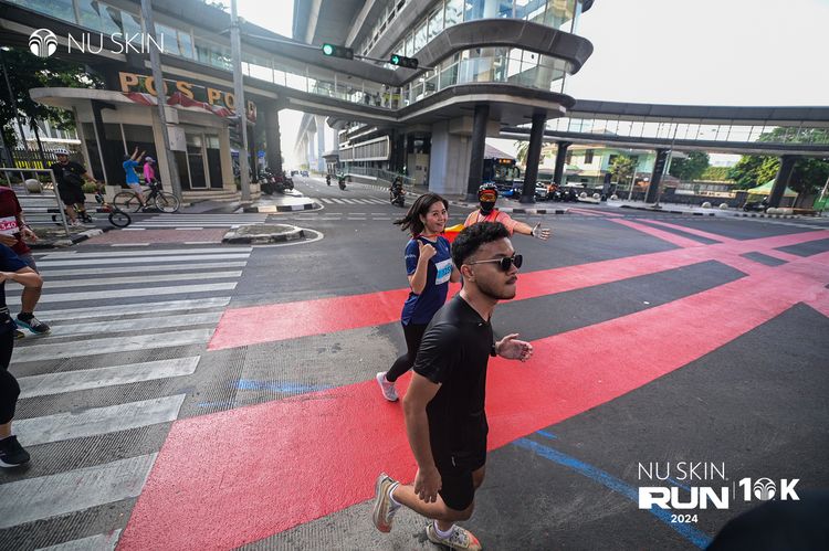 Race photo from Nu Skin Run 10K