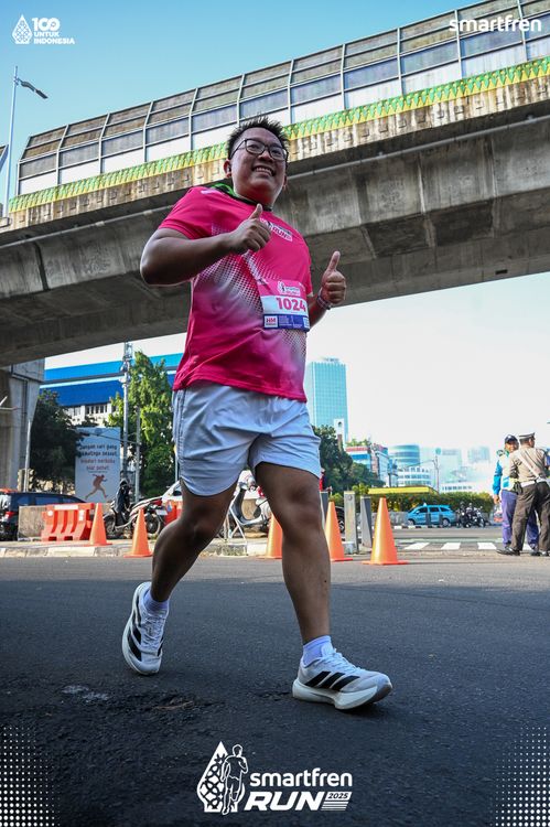 Race photo from Smartfren Run 2025 