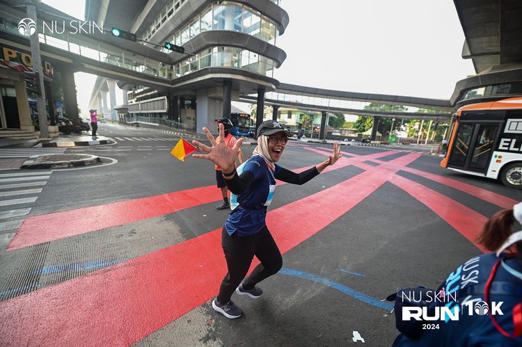 Race photo from Nu Skin Run 10K