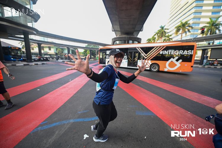 Race photo from Nu Skin Run 10K