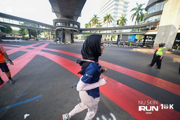 Race photo from Nu Skin Run 10K