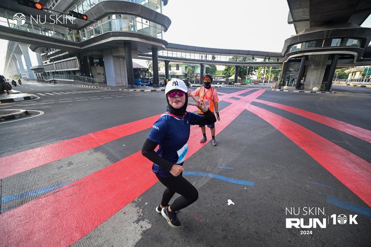 Race photo from Nu Skin Run 10K
