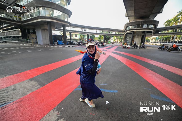 Race photo from Nu Skin Run 10K