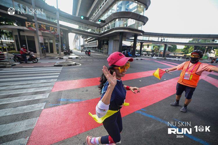 Race photo from Nu Skin Run 10K