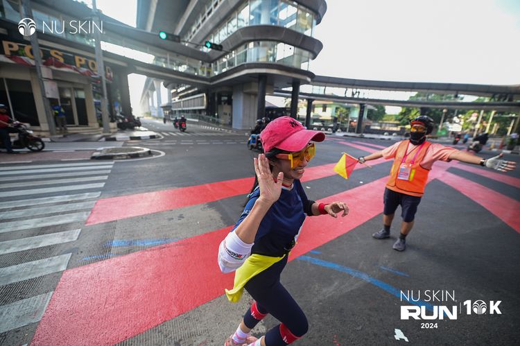 Race photo from Nu Skin Run 10K