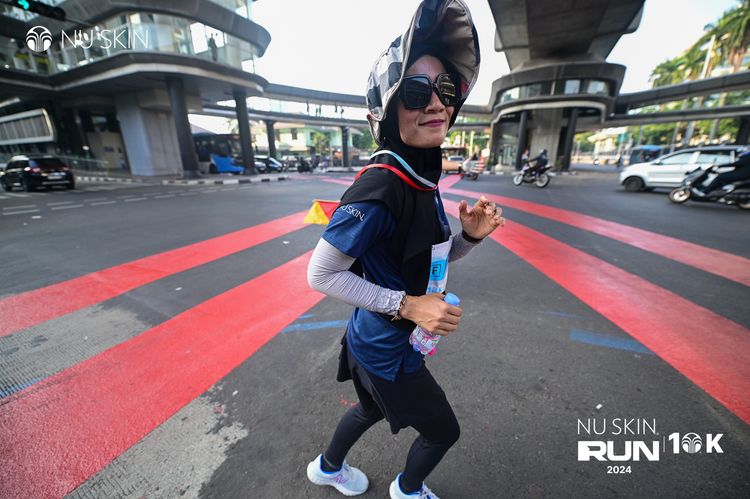 Race photo from Nu Skin Run 10K