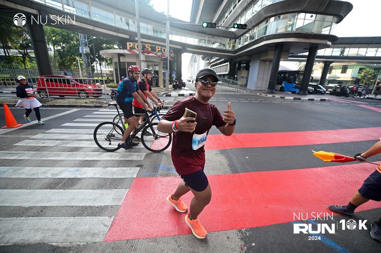 Race photo from Nu Skin Run 10K