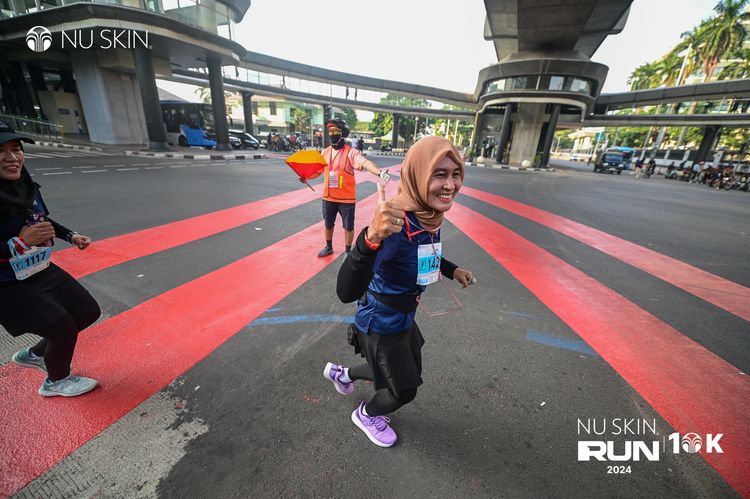 Race photo from Nu Skin Run 10K