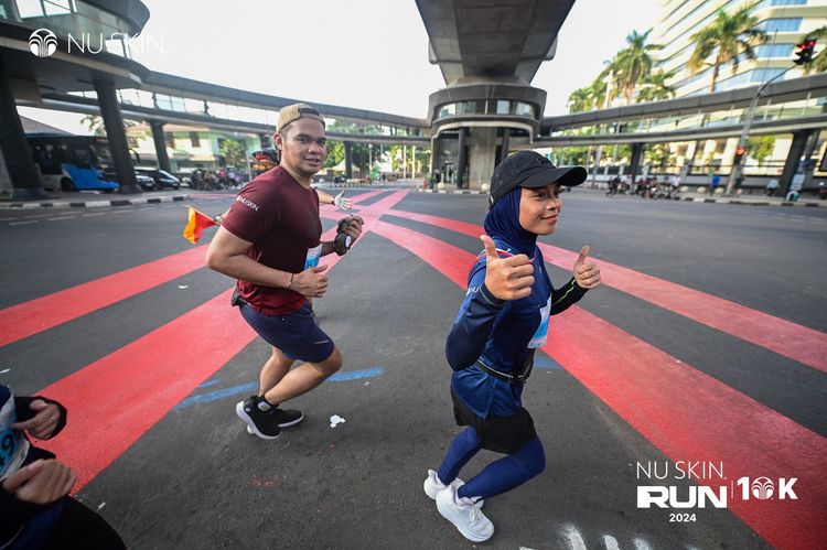 Race photo from Nu Skin Run 10K
