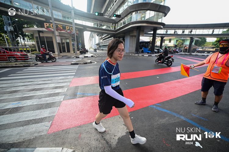 Race photo from Nu Skin Run 10K