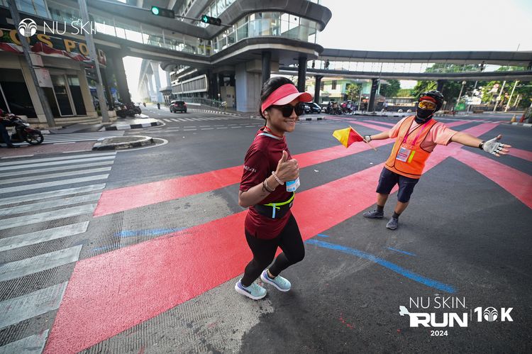 Race photo from Nu Skin Run 10K