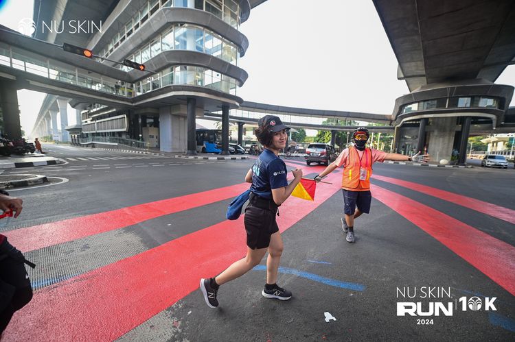 Race photo from Nu Skin Run 10K