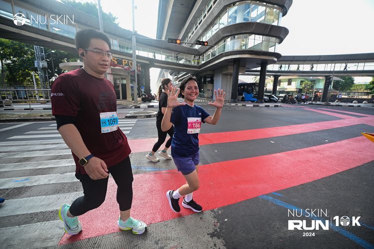 Race photo from Nu Skin Run 10K