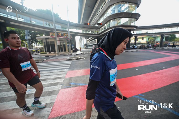 Race photo from Nu Skin Run 10K