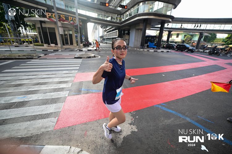 Race photo from Nu Skin Run 10K