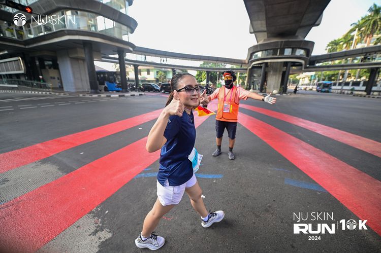 Race photo from Nu Skin Run 10K