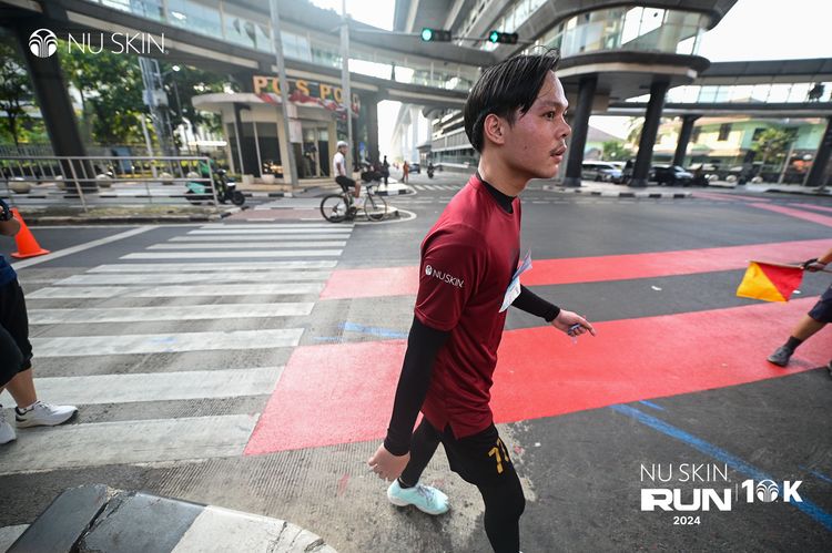 Race photo from Nu Skin Run 10K