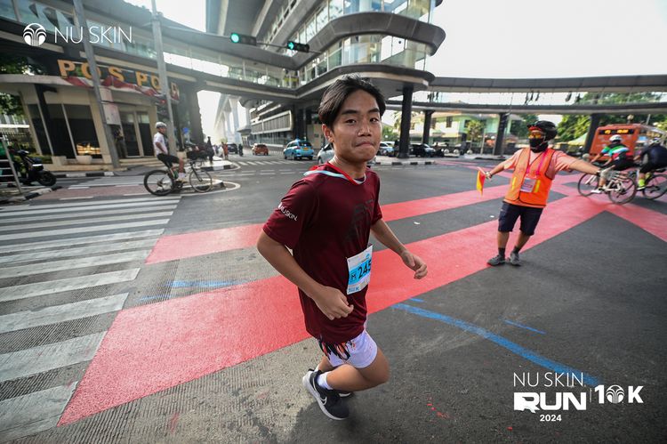 Race photo from Nu Skin Run 10K