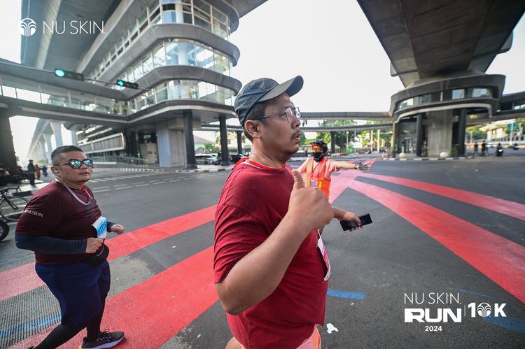 Race photo from Nu Skin Run 10K