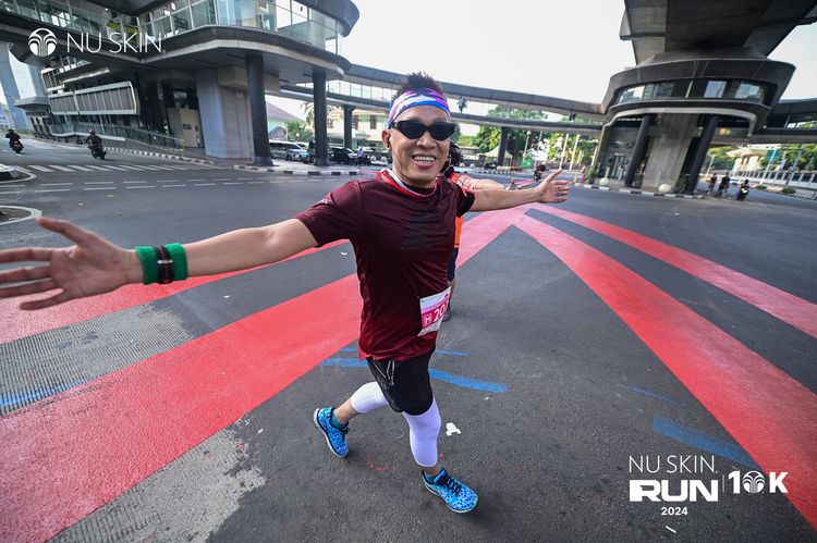 Race photo from Nu Skin Run 10K