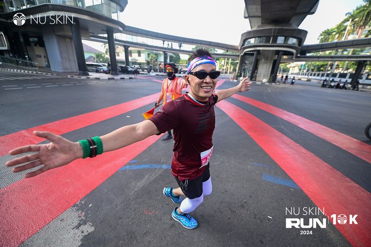 Race photo from Nu Skin Run 10K