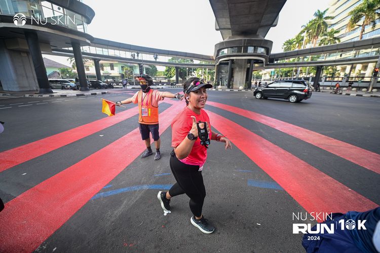 Race photo from Nu Skin Run 10K