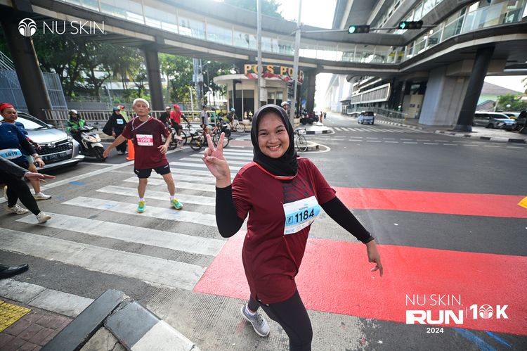 Race photo from Nu Skin Run 10K