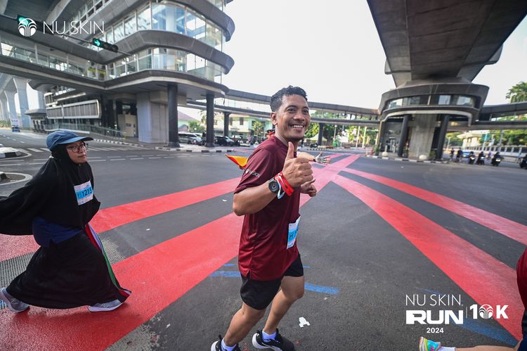 Race photo from Nu Skin Run 10K