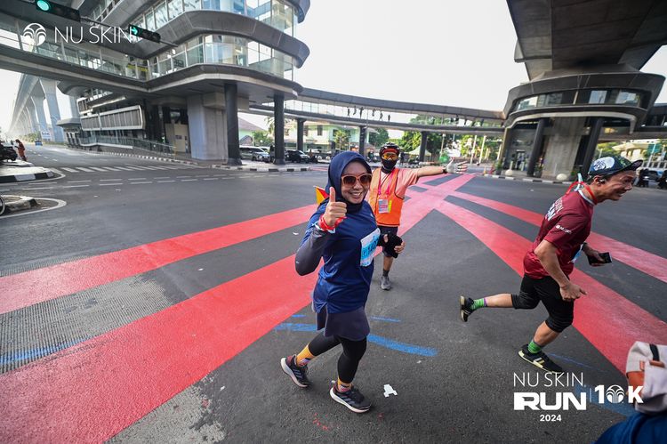 Race photo from Nu Skin Run 10K