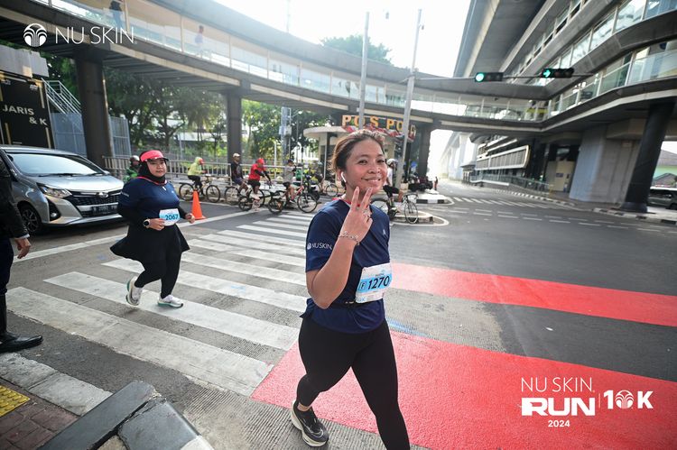 Race photo from Nu Skin Run 10K