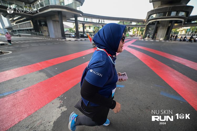Race photo from Nu Skin Run 10K