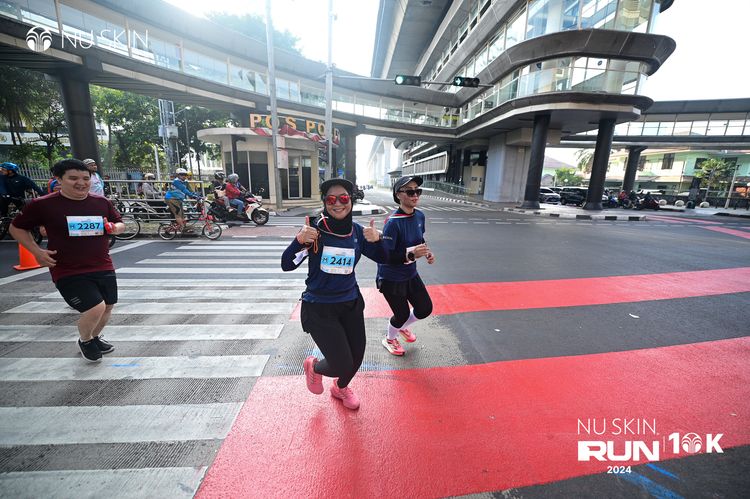 Race photo from Nu Skin Run 10K