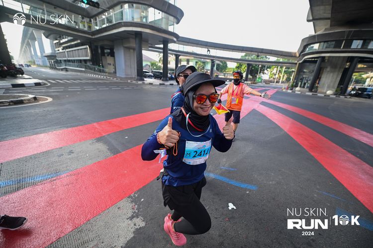 Race photo from Nu Skin Run 10K