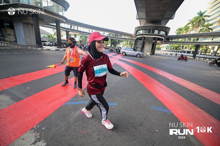 Race photo from Nu Skin Run 10K