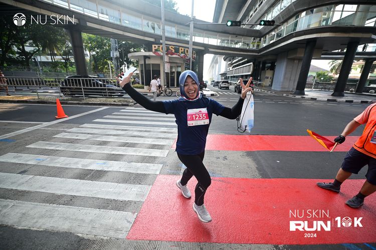 Race photo from Nu Skin Run 10K