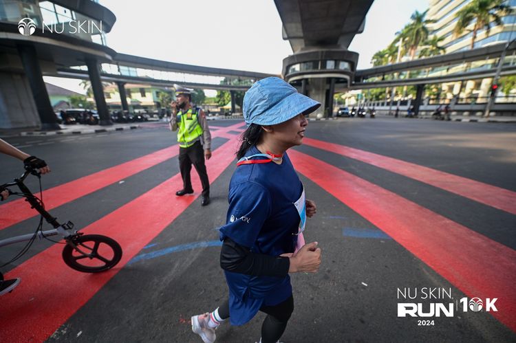 Race photo from Nu Skin Run 10K