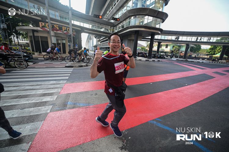 Race photo from Nu Skin Run 10K