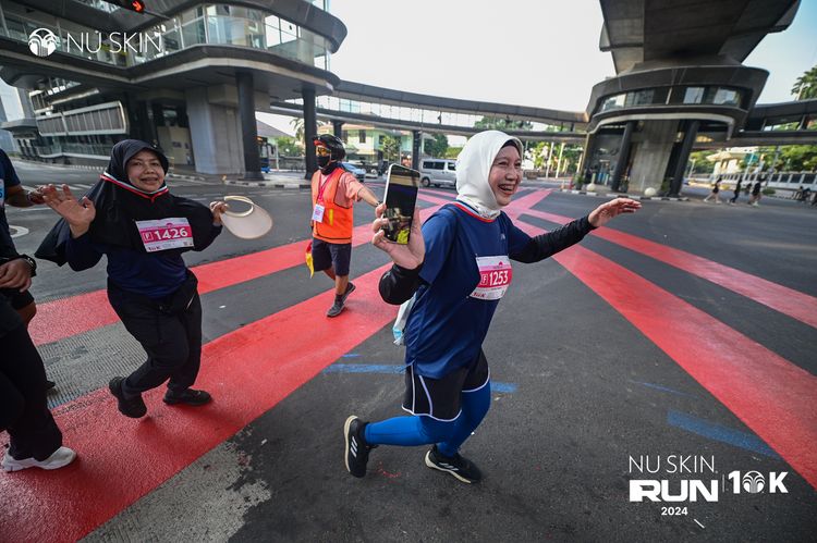 Race photo from Nu Skin Run 10K
