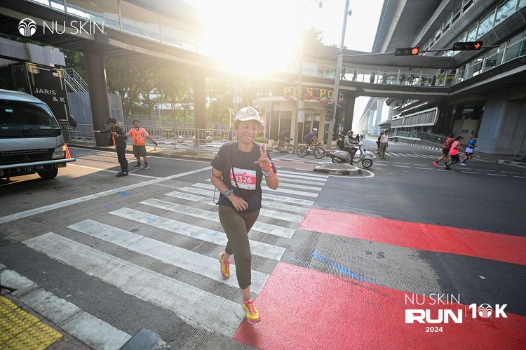 Race photo from Nu Skin Run 10K