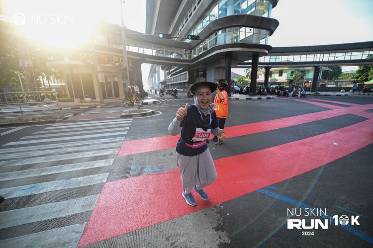 Race photo from Nu Skin Run 10K