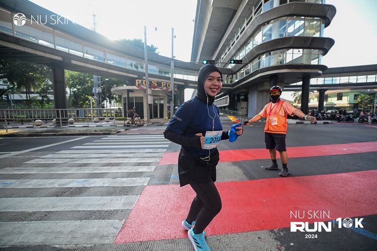 Race photo from Nu Skin Run 10K