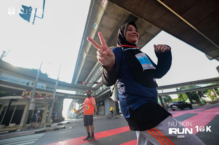 Race photo from Nu Skin Run 10K