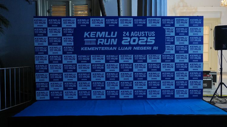 Race photo from KEMLU RUN 2025