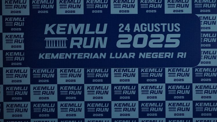 Race photo from KEMLU RUN 2025