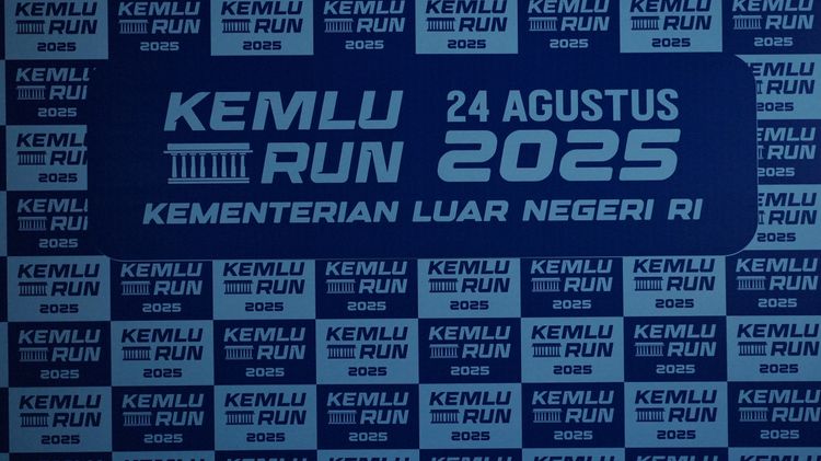 Race photo from KEMLU RUN 2025