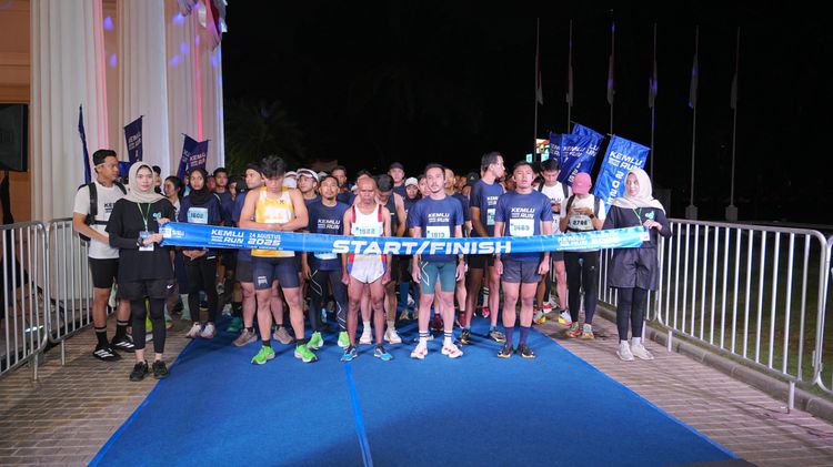 Race photo from KEMLU RUN 2025