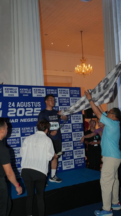 Race photo from KEMLU RUN 2025