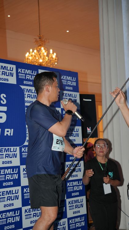 Race photo from KEMLU RUN 2025